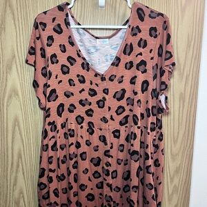 LuLaRoe Rust Brown Leopard Print V-Neck Button Tunic